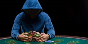 cách đọc bài đối thủ trong poker tại hi88